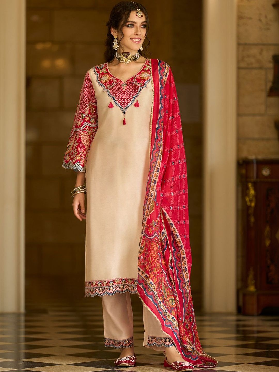Ethnic Motifs Printed V-Neck Thread Work Kurta With Trousers & With Dupatta