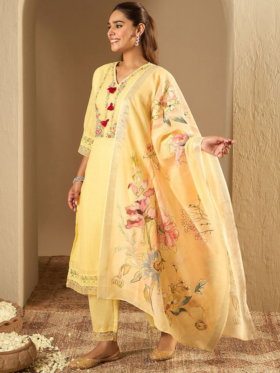 Dhiyona IE Floral Embroidered Thread Work Pure Cotton Straight Kurta With Trousers & Dupatta