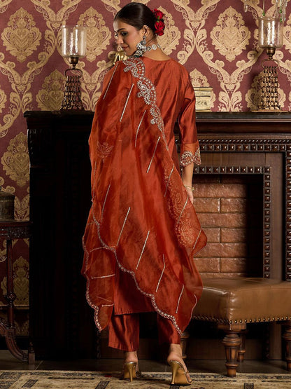 Dhiyona IE Ethnic Motifs Embroidered Zari Liva Kurta With Trousers & Dupatta