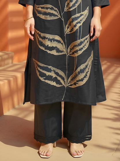 Women Floral Embroidered Regular Thread Work Pure Cotton Kurta with Trousers