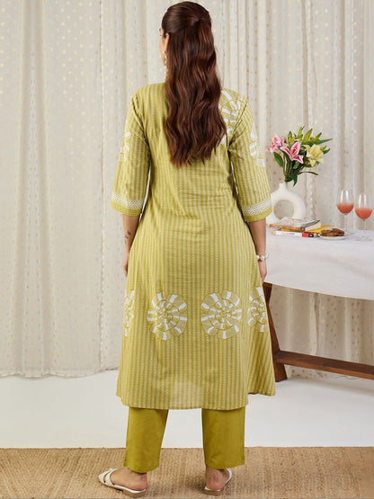 Floral Printed Mandarin Collar Pure Cotton A-Line Kurta With Trousers