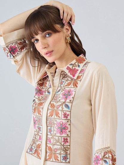 Women Floral Embroidered Regular Thread Work Kurta with Patiala