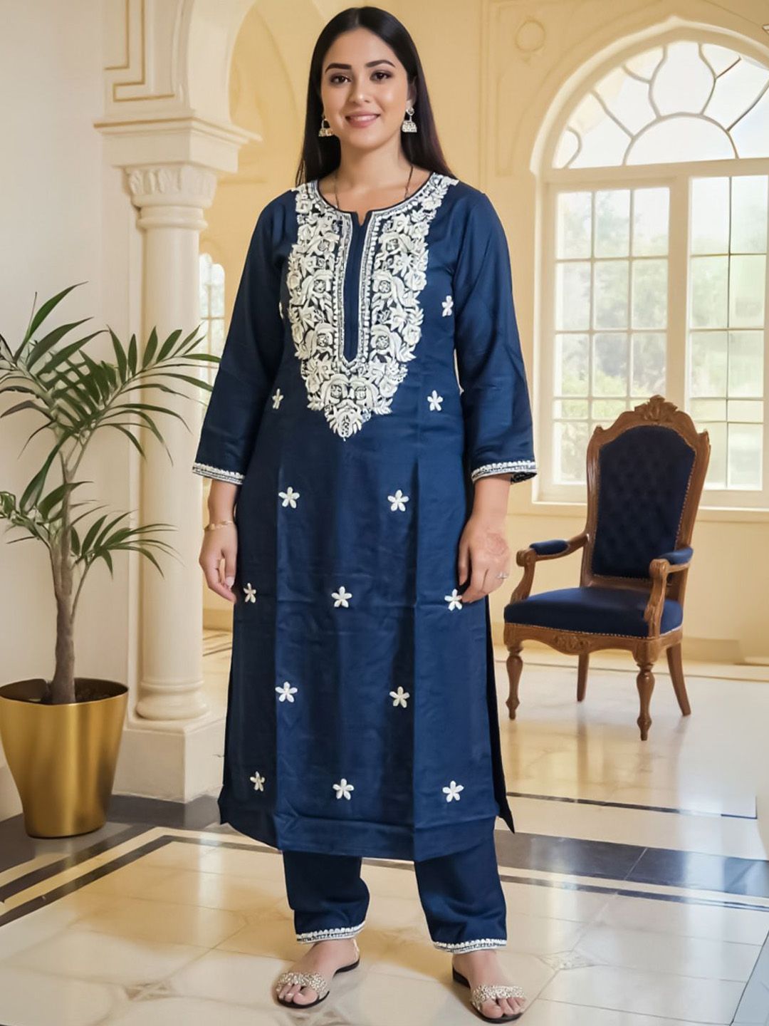 Floral Embroidered Thread Work Straight Kurta With Trousers