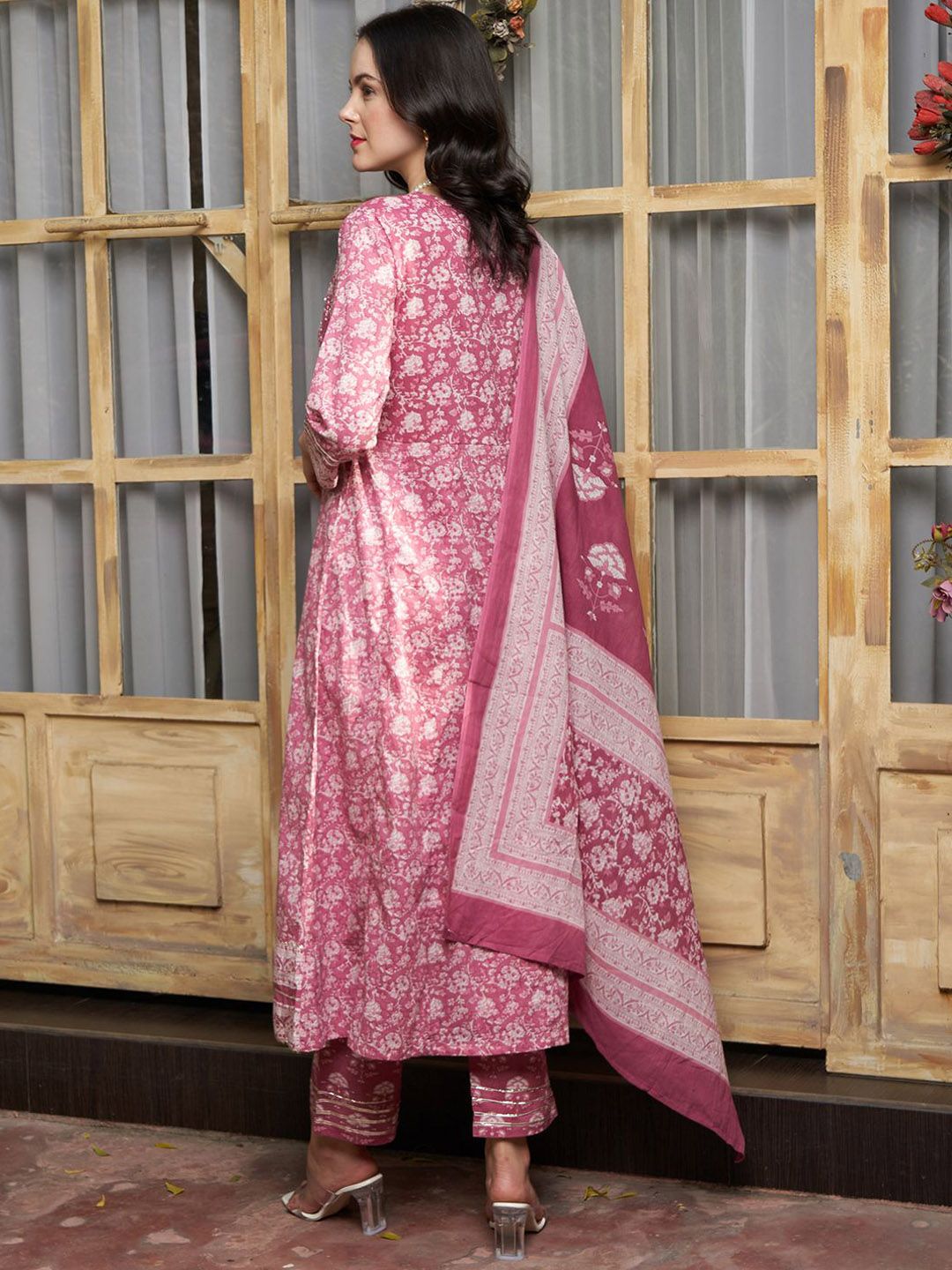 Dhiyona SN Women's Mauve Floral Printed Keyhole Neck Pure Cotton Kurta With Trouser & Dupatta