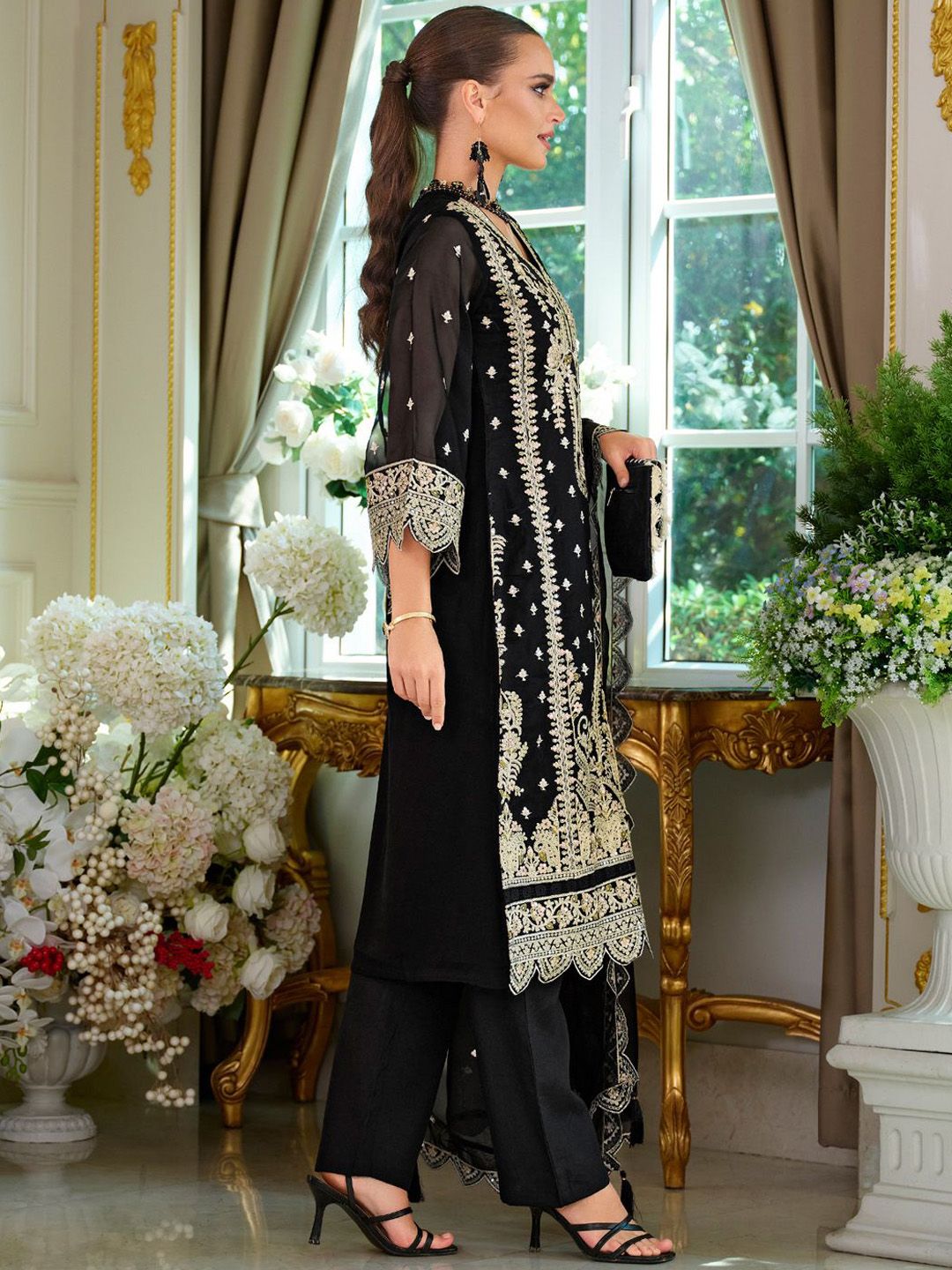 Ethnic Motifs Embroidered V-Neck Straight Kurta With Trousers & Dupatta