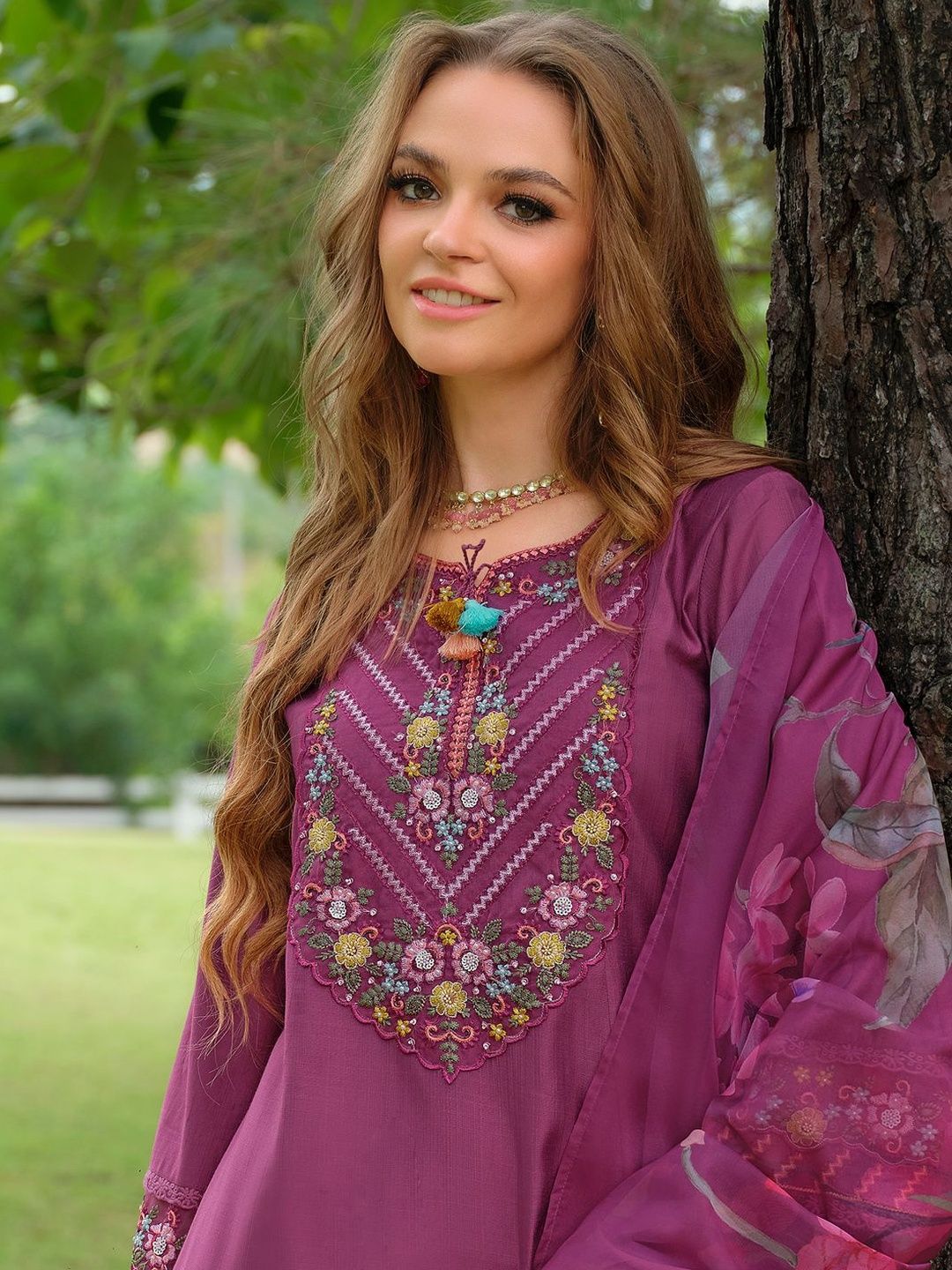 Floral Embroidered Thread Work Kurta with Palazzo & With Dupatta