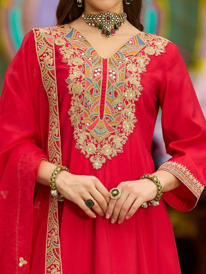 Women Embroidered Regular Thread Work Kurta with Trousers & Dupatta