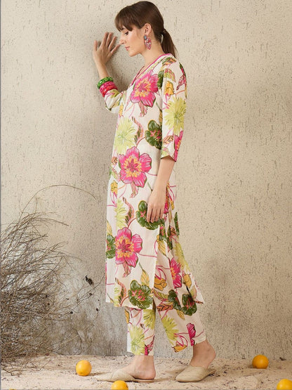Women Floral Printed Regular Pure Cotton Kurta with Trousers