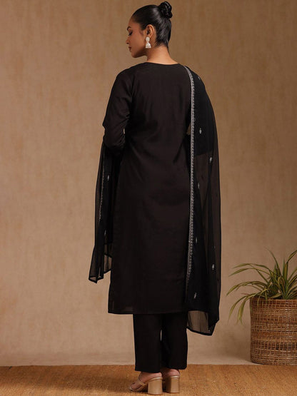 Dhiyona SO Women's Floral Embroidered Notch Neck Sequinned Straight Kurta With Trousers & Dupatta
