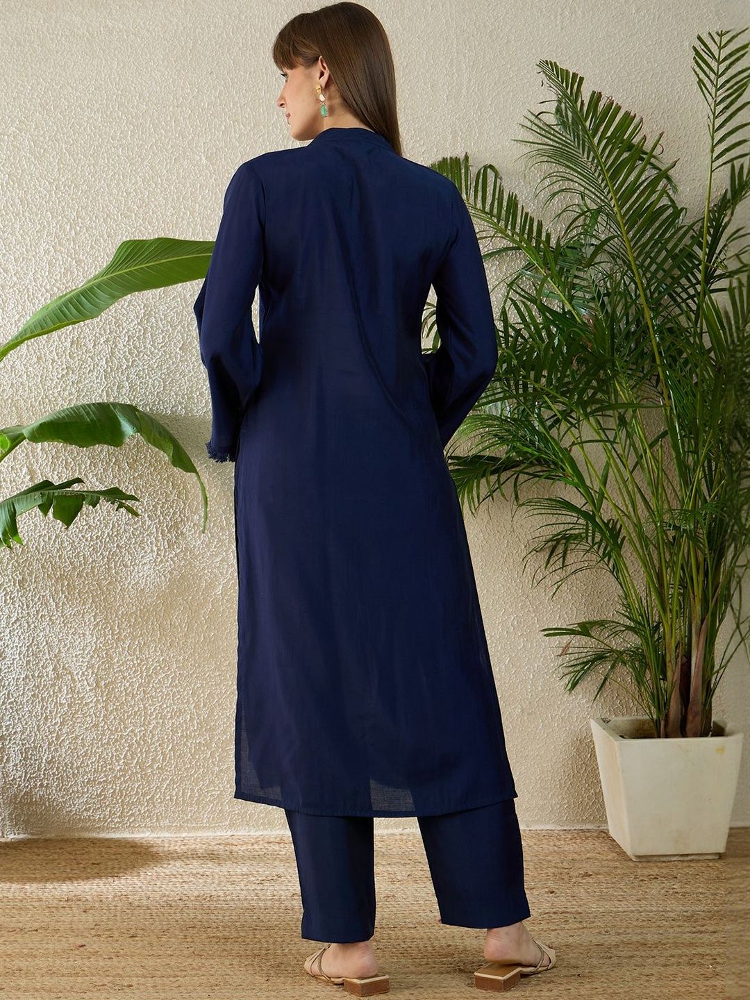 Dhiyona IE Embroidered Mandarin Collar-Neck Top With Trouser