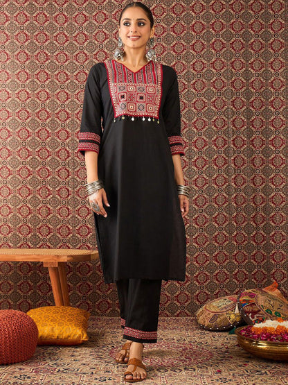 Women Ethnic Motifs Black Printed Pure Cotton Kurta with Trousers & Dupatta