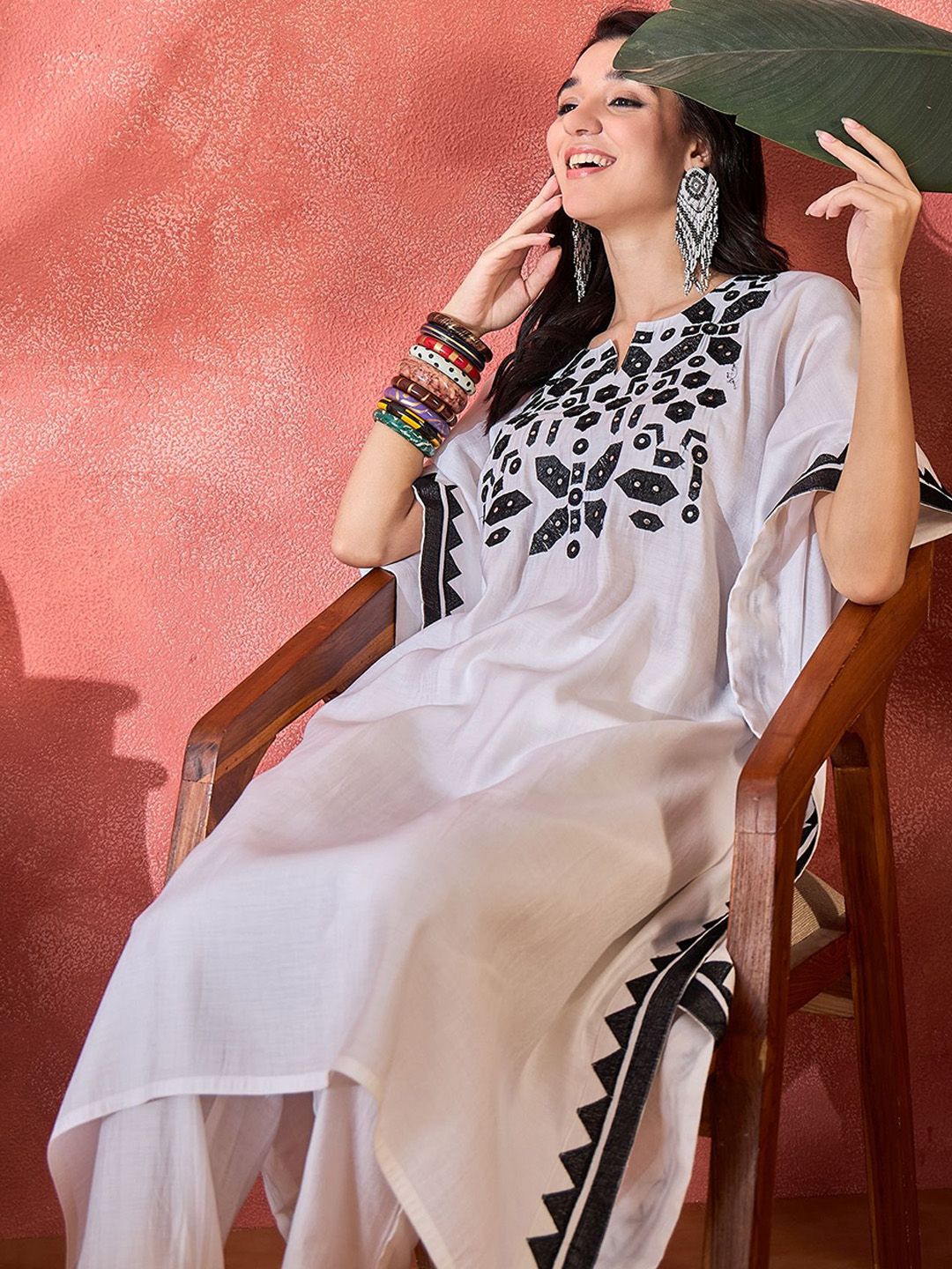 Dhiyona SN Women's Floral Embroidered Notch Neck Kaftan Kurta & Trousers