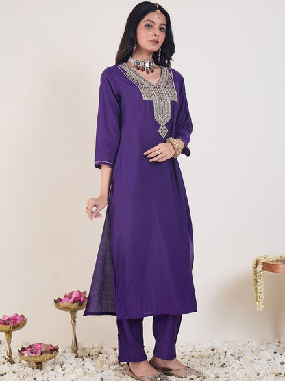 Ethnic Motifs Embroidered Thread Work Kurta With Trouser