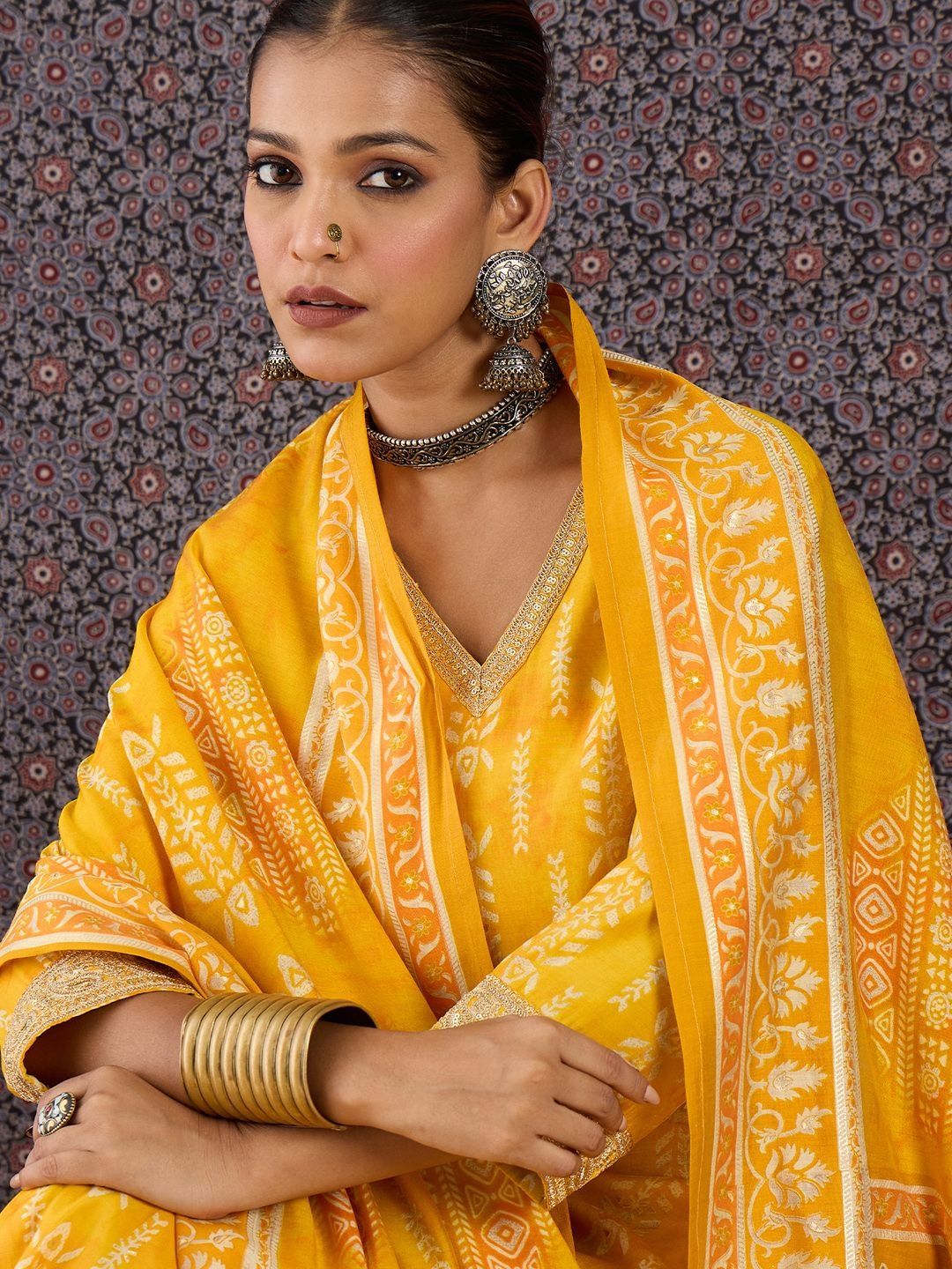 Women Ethnic Motifs Printed Regular Chanderi Silk Kurta with Trousers & With Dupatta