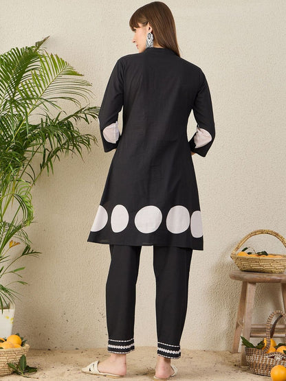 Women Geometric Printed Cotton A-Line Kurta with Trousers