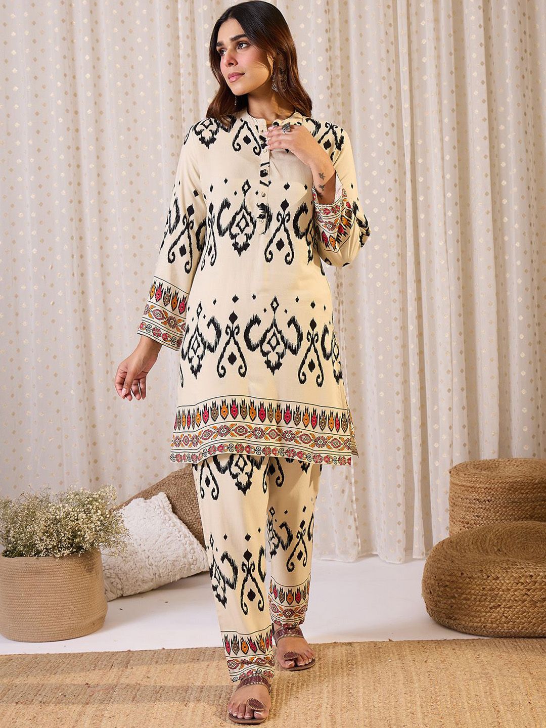 Dhiyona IE Printed Mandarin Collar Tunic With Trousers